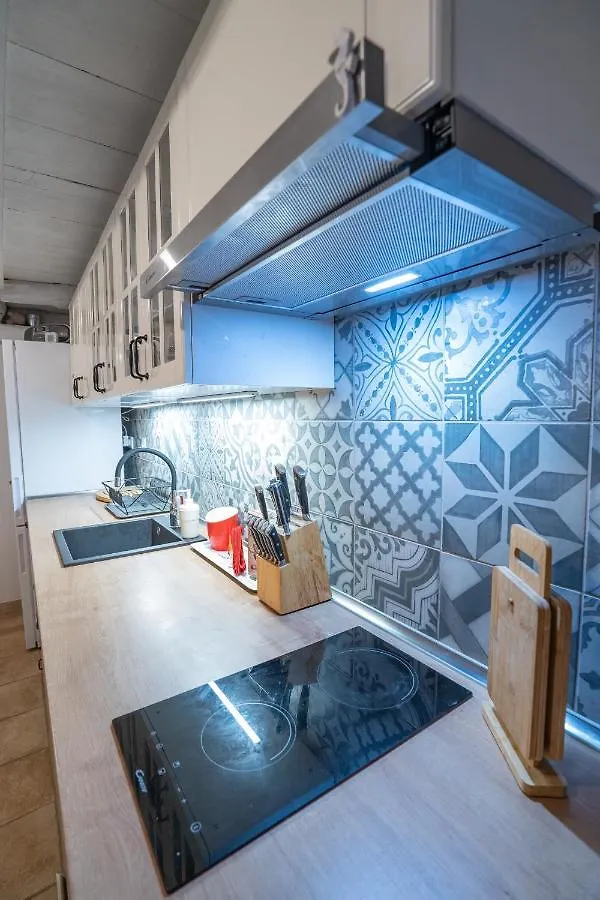 Holiday House Nova Стара Башка