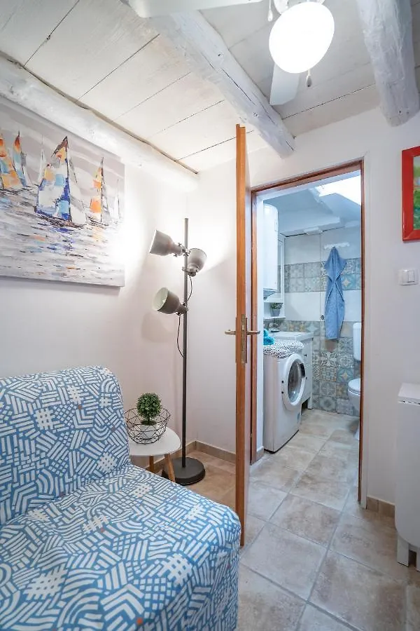 Holiday House Nova Стара Башка Дом отдыха
