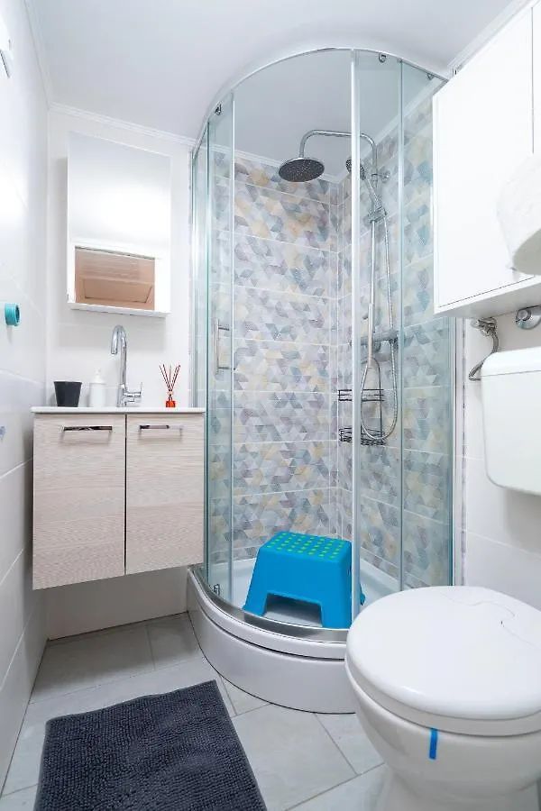 Holiday House Nova Стара Башка